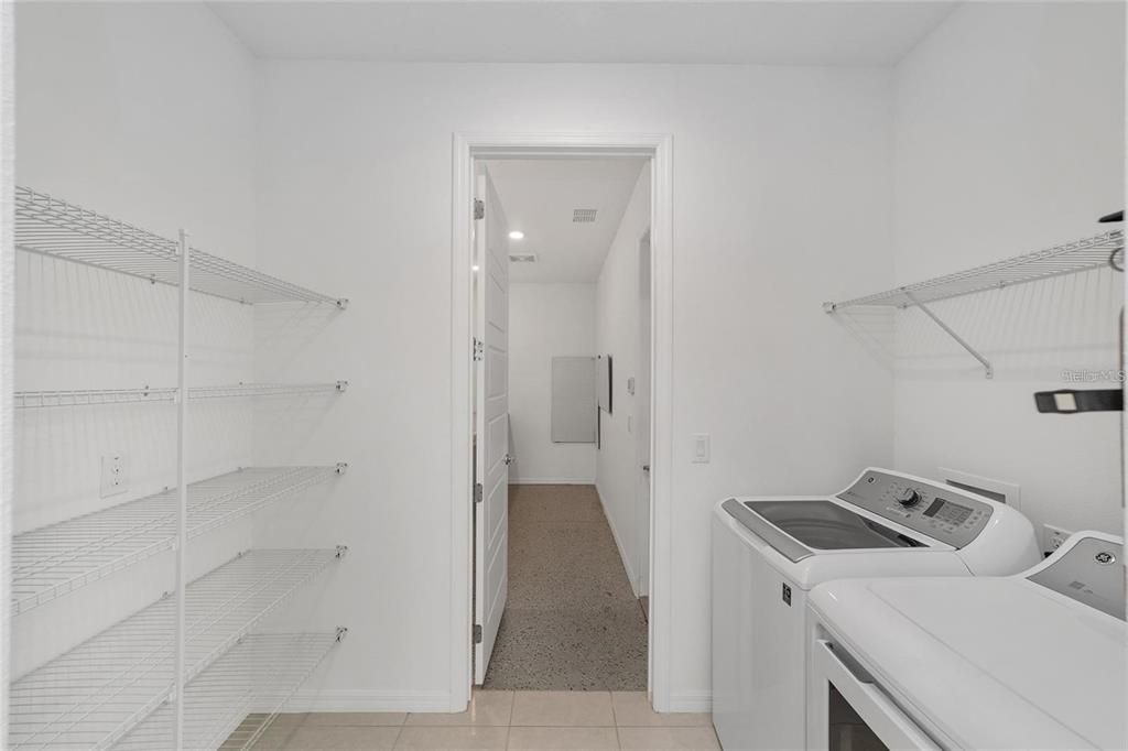 For Sale: $349,900 (2 beds, 2 baths, 1845 Square Feet)