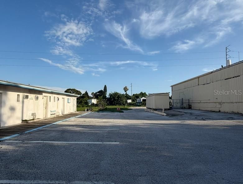 待售: $2,575,000 (0.46 acres)