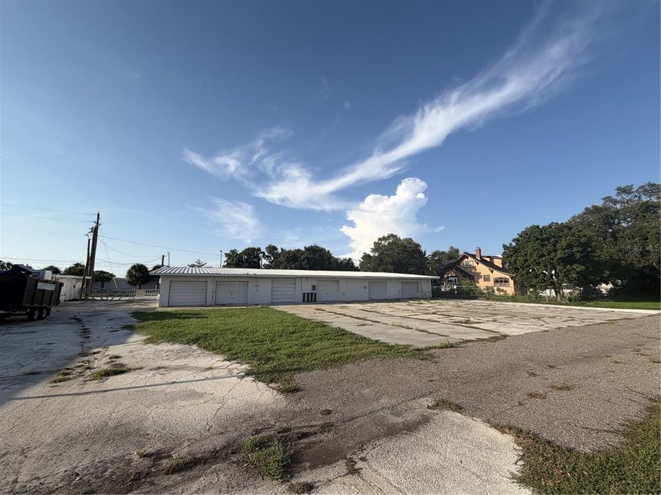 待售: $2,575,000 (0.46 acres)