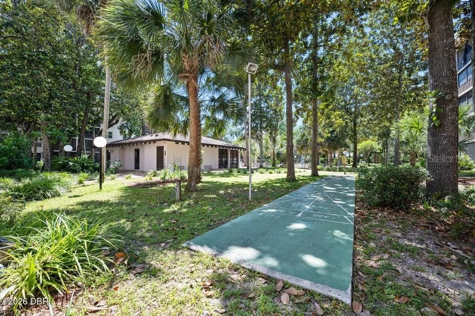 For Sale: $137,000 (2 beds, 2 baths, 932 Square Feet)