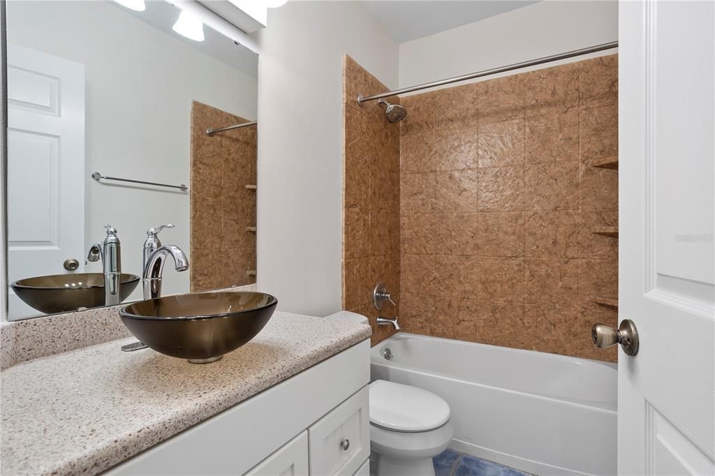 En Venta: $260,000 (3 camas, 2 baños, 1267 Pies cuadrados)