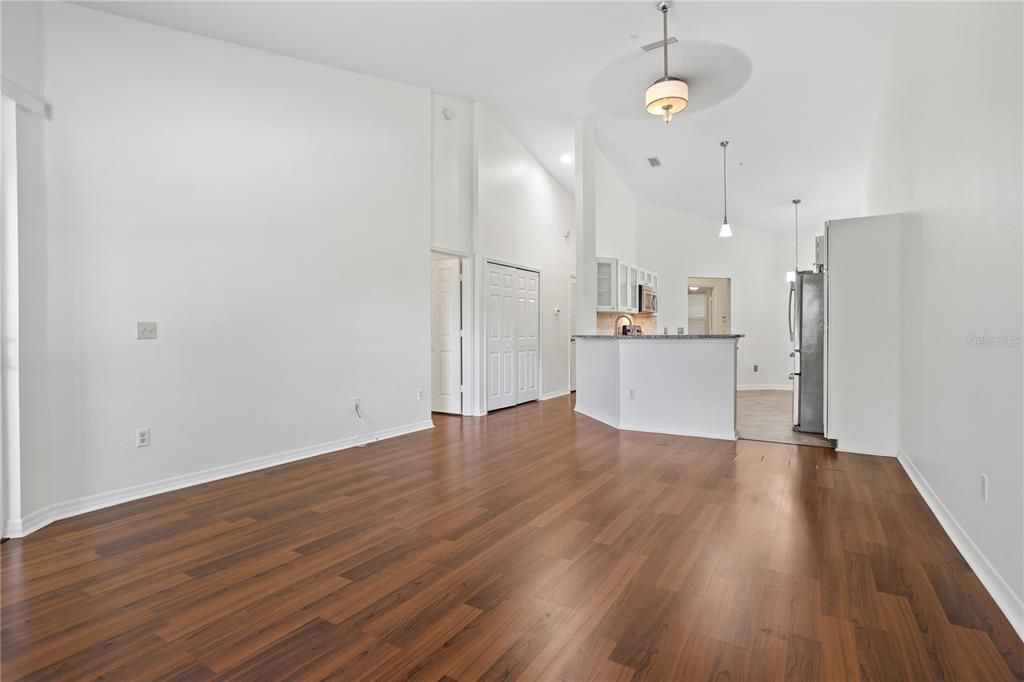En Venta: $260,000 (3 camas, 2 baños, 1267 Pies cuadrados)