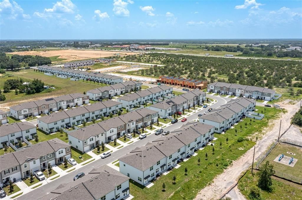 На продажу: $274,900 (3 спален, 2 ванн, 1594 Квадратных фут)
