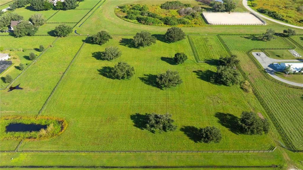 En Venta: $1,600,000 (5.22 acres)