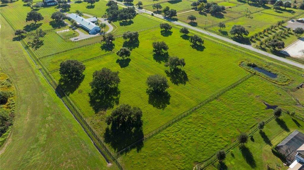 En Venta: $1,600,000 (5.22 acres)