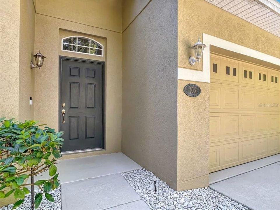 For Sale: $399,000 (4 beds, 2 baths, 2130 Square Feet)