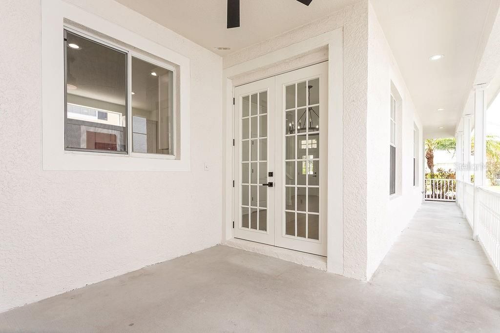 En Venta: $519,500 (3 camas, 2 baños, 1579 Pies cuadrados)