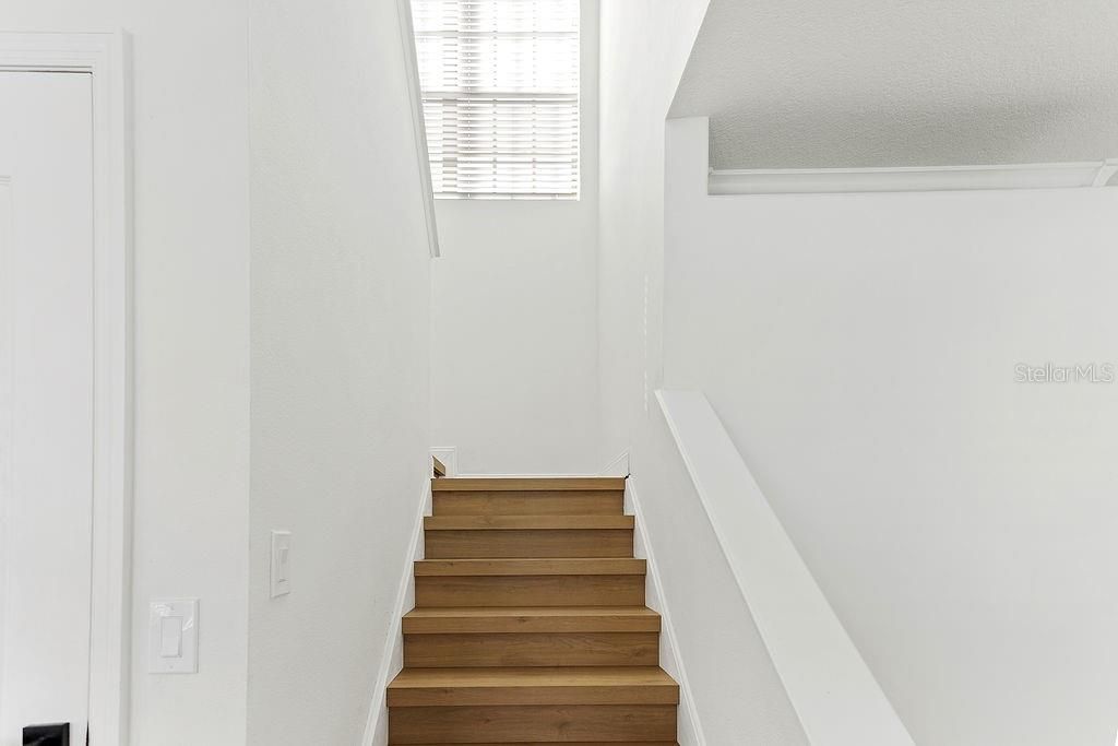 En Venta: $519,500 (3 camas, 2 baños, 1579 Pies cuadrados)