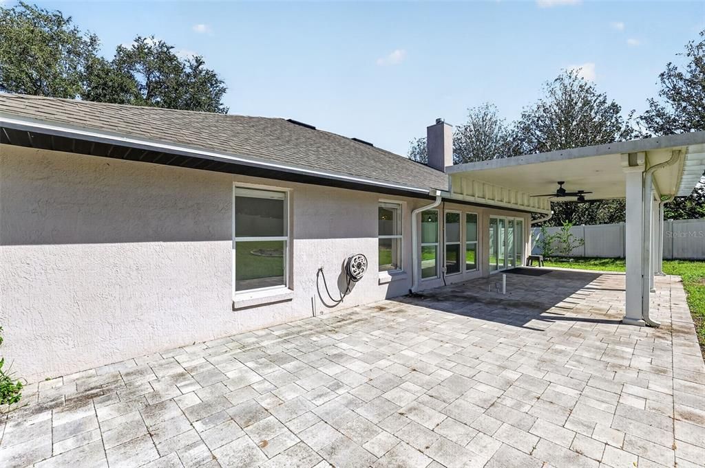 For Sale: $500,000 (3 beds, 2 baths, 1914 Square Feet)