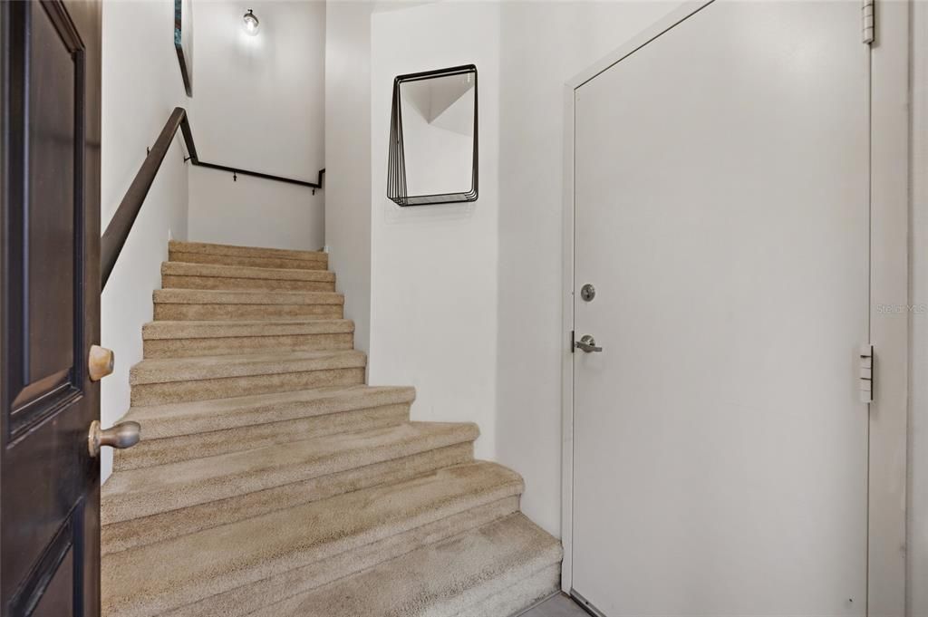 En Venta: $299,900 (2 camas, 2 baños, 1216 Pies cuadrados)