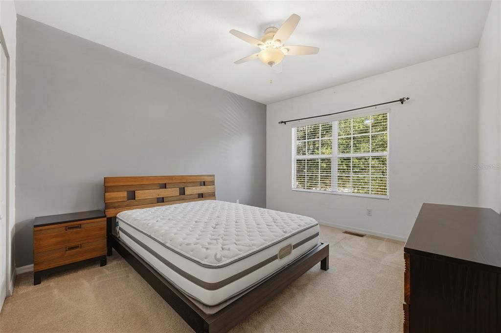 En Venta: $299,900 (2 camas, 2 baños, 1216 Pies cuadrados)