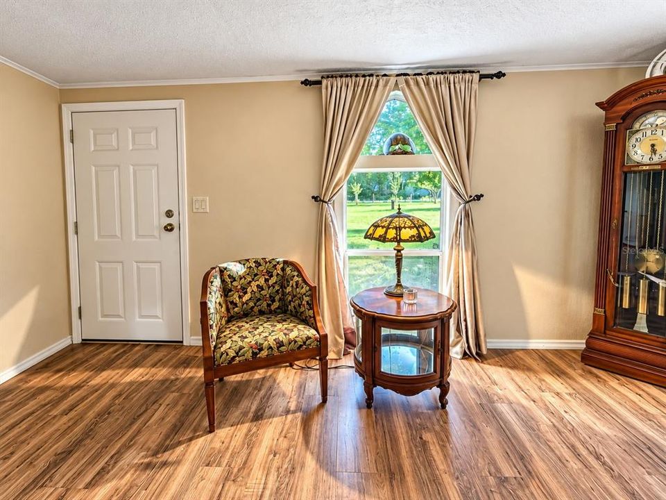 For Sale: $249,900 (3 beds, 2 baths, 1620 Square Feet)