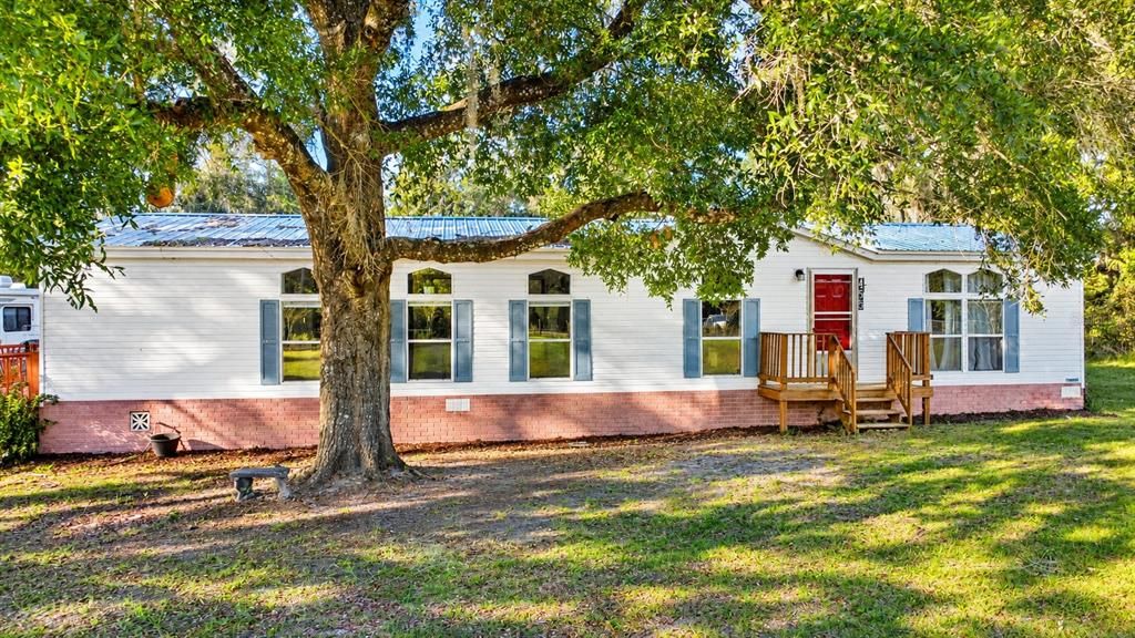 For Sale: $249,900 (3 beds, 2 baths, 1620 Square Feet)