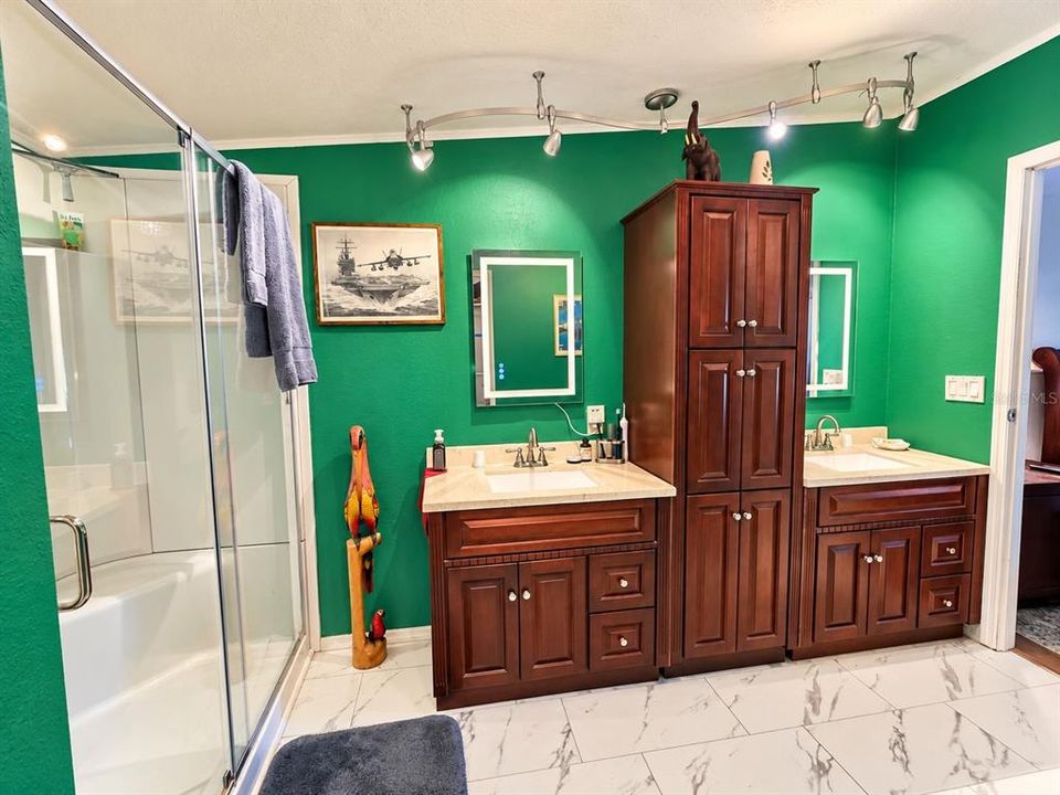 For Sale: $249,900 (3 beds, 2 baths, 1620 Square Feet)