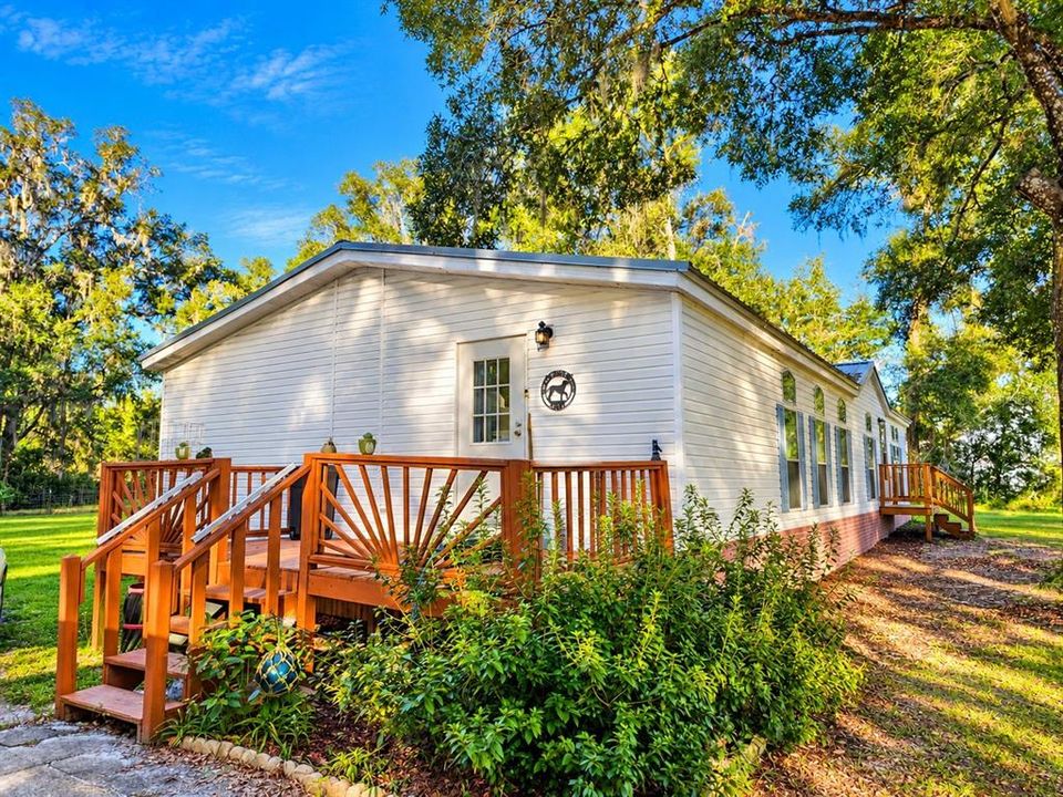 For Sale: $249,900 (3 beds, 2 baths, 1620 Square Feet)