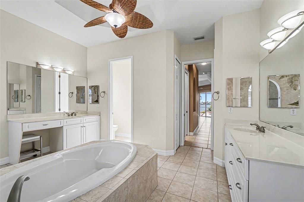 For Sale: $1,150,000 (3 beds, 3 baths, 2551 Square Feet)
