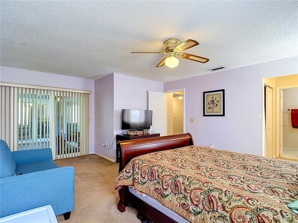 For Sale: $280,000 (3 beds, 2 baths, 1571 Square Feet)