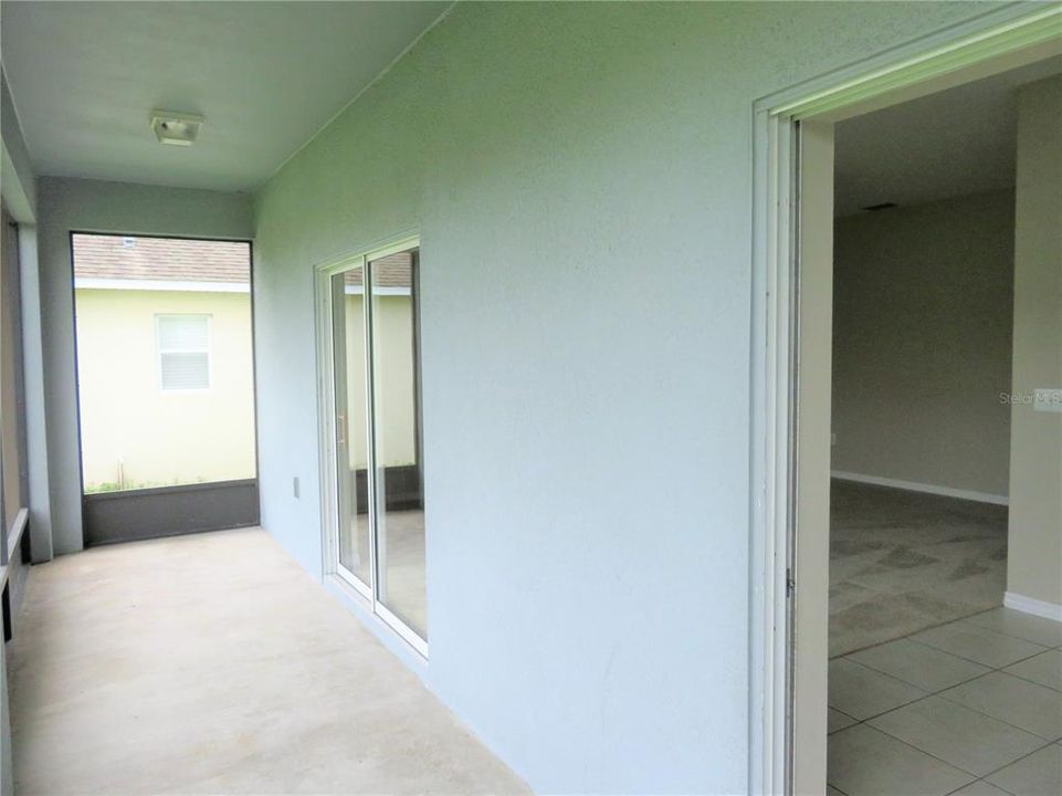 En Renta: $2,250 (4 camas, 2 baños, 2558 Pies cuadrados)