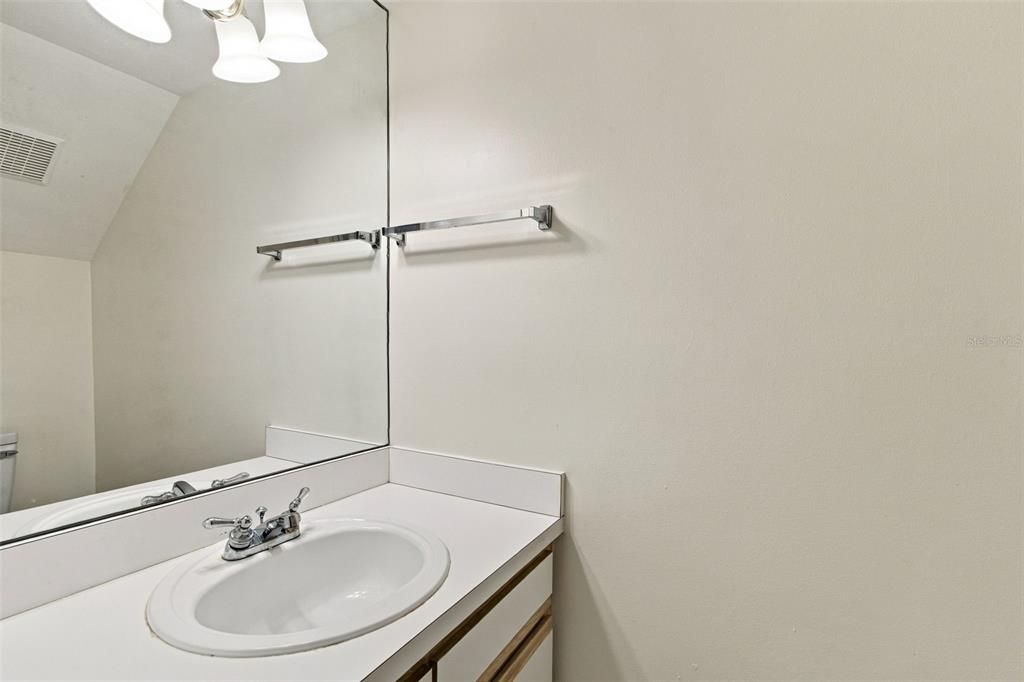 En Venta: $449,000 (2 camas, 2 baños, 1320 Pies cuadrados)