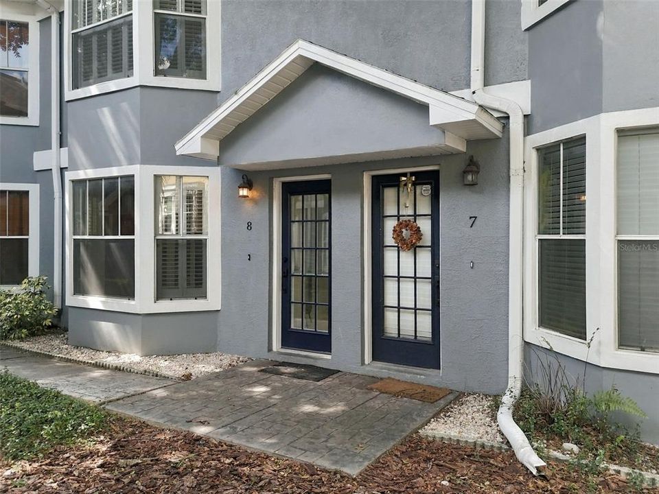En Venta: $449,000 (2 camas, 2 baños, 1320 Pies cuadrados)