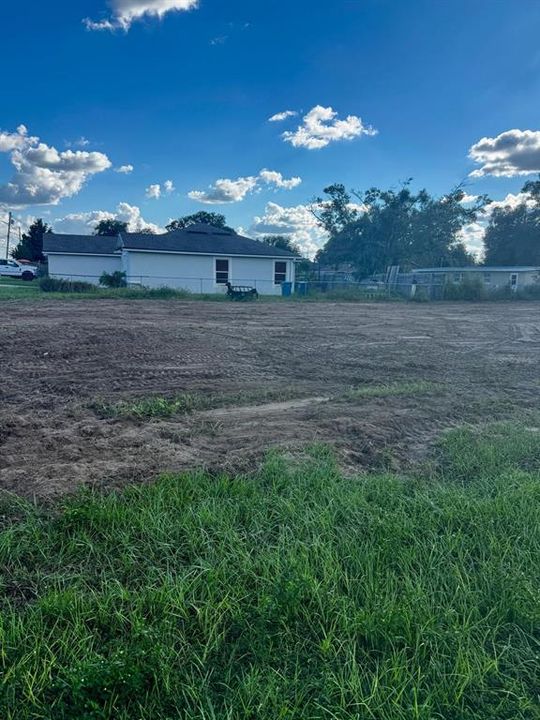 待售: $69,900 (0.17 acres)