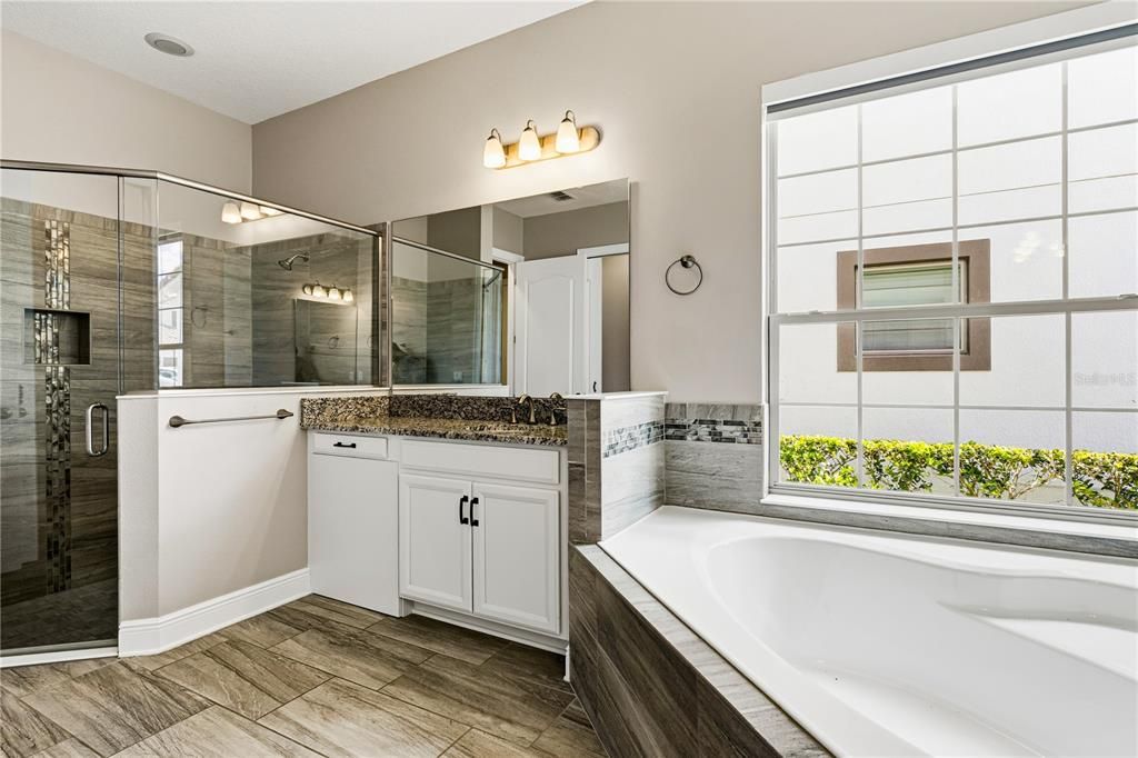 For Sale: $1,199,000 (5 beds, 5 baths, 2899 Square Feet)