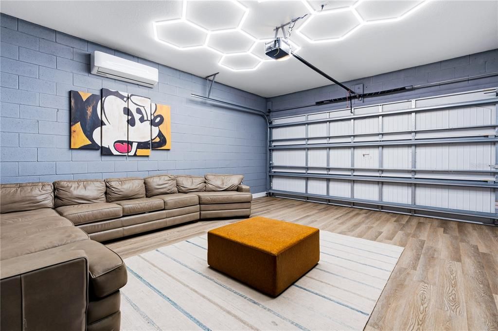For Sale: $1,199,000 (5 beds, 5 baths, 2899 Square Feet)