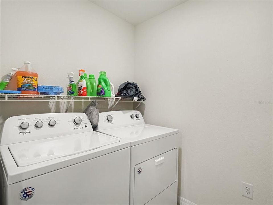 En Venta: $350,000 (4 camas, 2 baños, 1827 Pies cuadrados)