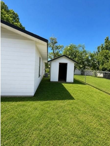 На продажу: $1,600 (3 спален, 1 ванн, 1025 Квадратных фут)