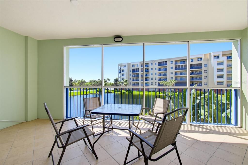 For Sale: $400,000 (2 beds, 2 baths, 1389 Square Feet)