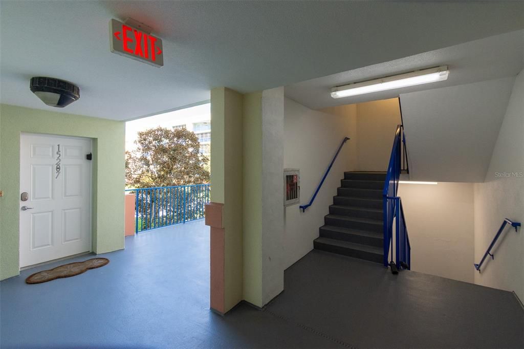 For Sale: $400,000 (2 beds, 2 baths, 1389 Square Feet)