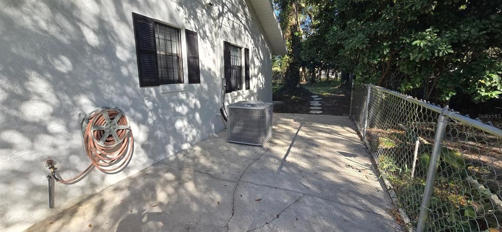 For Rent: $1,725 (3 beds, 2 baths, 1490 Square Feet)