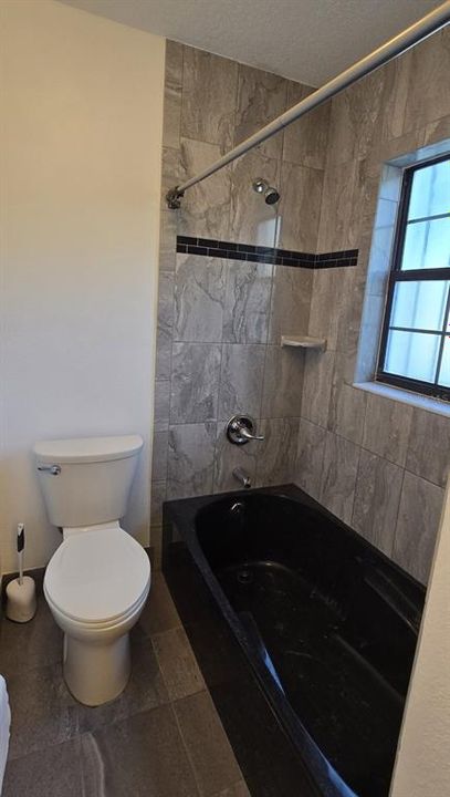 For Rent: $1,725 (3 beds, 2 baths, 1490 Square Feet)