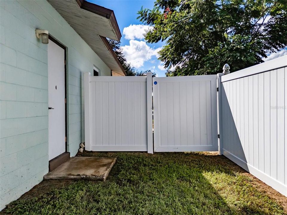 На продажу: $365,000 (3 спален, 2 ванн, 1229 Квадратных фут)