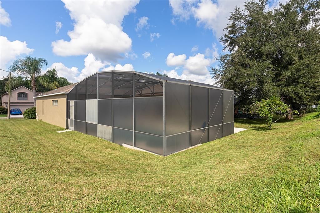 For Sale: $499,500 (5 beds, 3 baths, 2588 Square Feet)