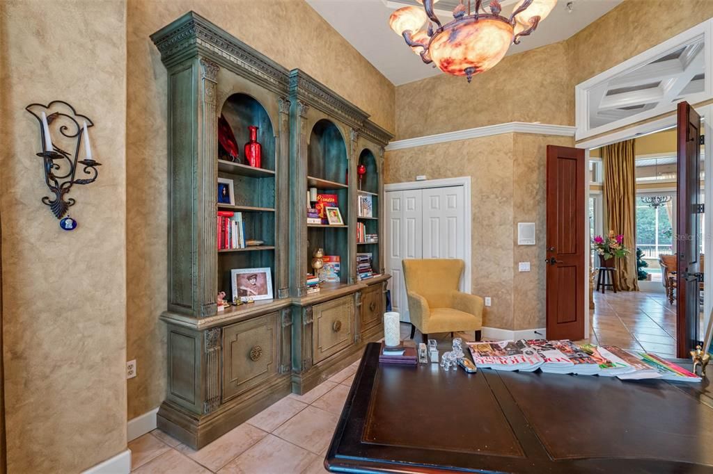 For Sale: $1,299,000 (5 beds, 4 baths, 4570 Square Feet)