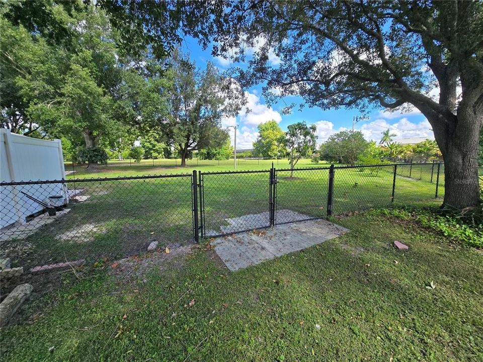 En Venta: $349,900 (3 camas, 2 baños, 2105 Pies cuadrados)
