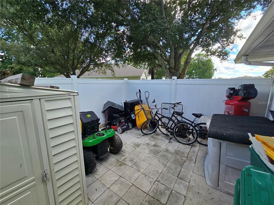 En Venta: $349,900 (3 camas, 2 baños, 2105 Pies cuadrados)