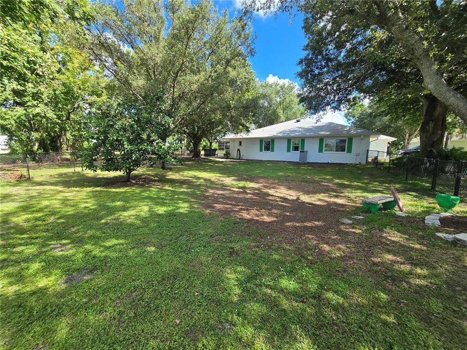 En Venta: $349,900 (3 camas, 2 baños, 2105 Pies cuadrados)
