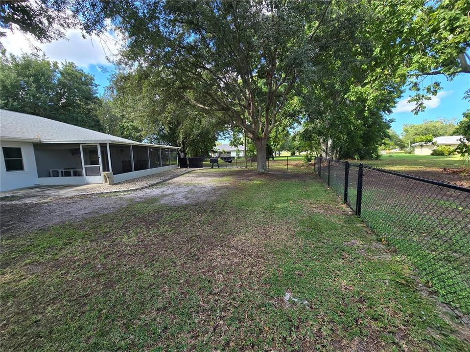 En Venta: $349,900 (3 camas, 2 baños, 2105 Pies cuadrados)