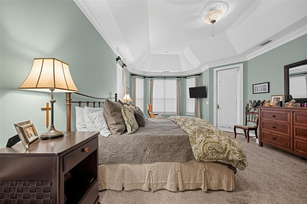 En Venta: $999,000 (4 camas, 3 baños, 3751 Pies cuadrados)