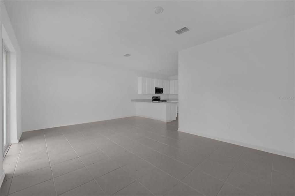 For Rent: $2,500 (3 beds, 2 baths, 1834 Square Feet)