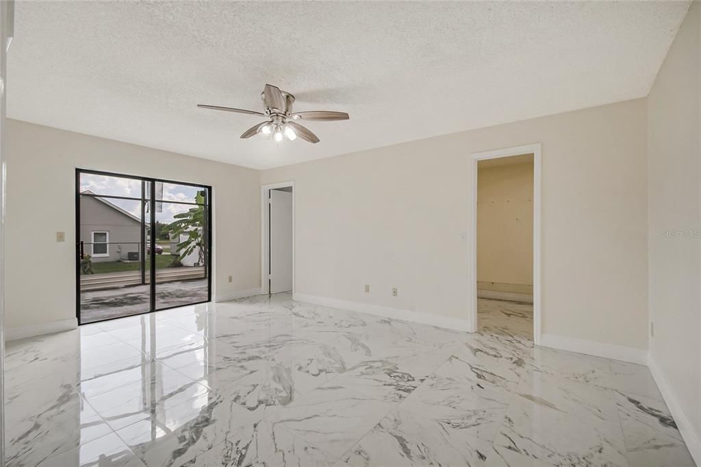 For Sale: $299,900 (4 beds, 2 baths, 2061 Square Feet)