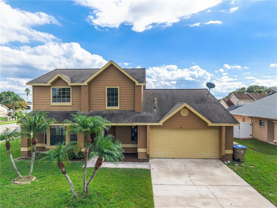 For Sale: $299,900 (4 beds, 2 baths, 2061 Square Feet)