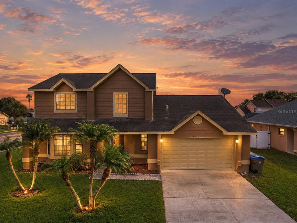 For Sale: $299,900 (4 beds, 2 baths, 2061 Square Feet)