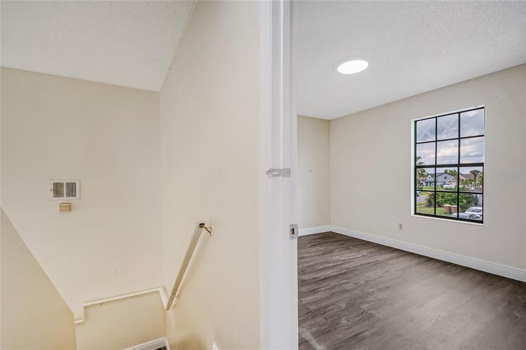 For Sale: $299,900 (4 beds, 2 baths, 2061 Square Feet)