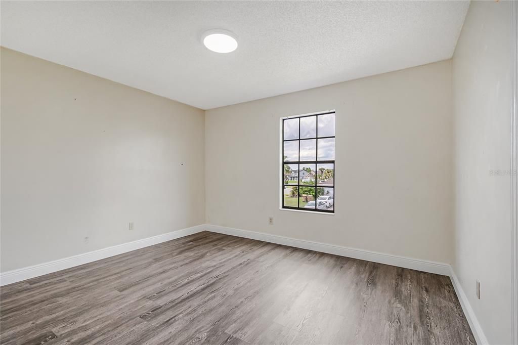 For Sale: $299,900 (4 beds, 2 baths, 2061 Square Feet)