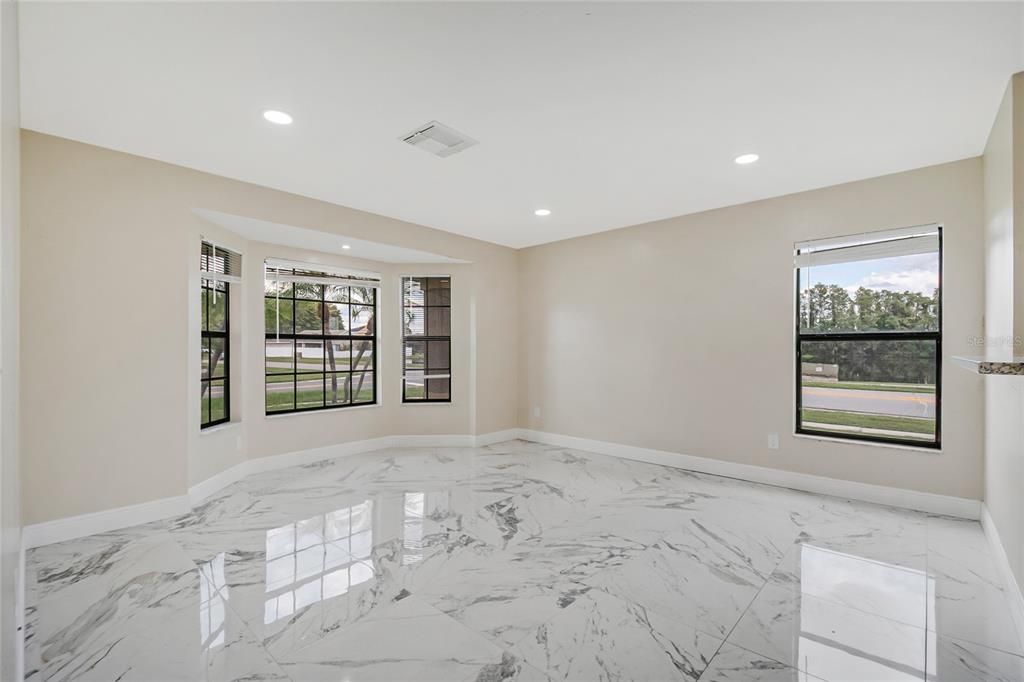 For Sale: $299,900 (4 beds, 2 baths, 2061 Square Feet)