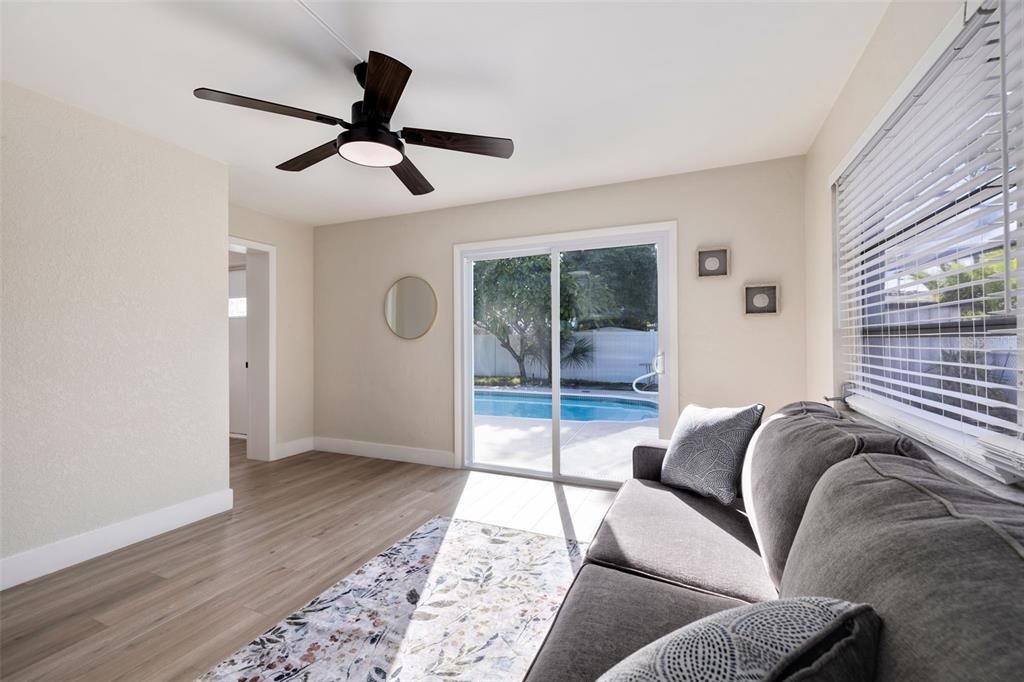 For Sale: $599,999 (3 beds, 2 baths, 1396 Square Feet)