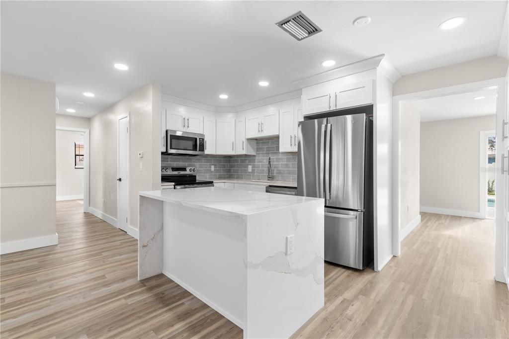 For Sale: $599,999 (3 beds, 2 baths, 1396 Square Feet)